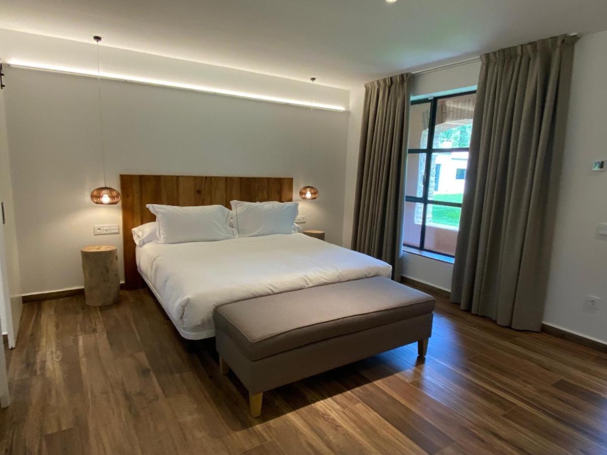 Hotel Mas Aret Пералада Екстер'єр фото